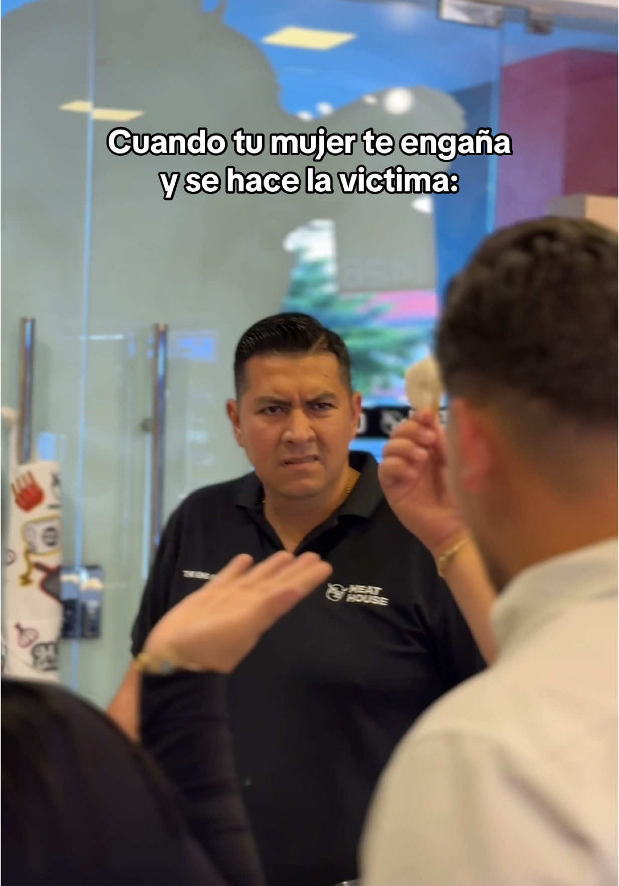 Tu esposo desconfía de vos😳 @Christa Martínez🥩 @Hernán Martínez  #honduras #comedia #parejas #infieles #esposos 
