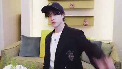 ||partie 5: falling in love again and again, I thank bangchan 100 times for everything he brought me thanks to him in my difficult moments he helped me a lot with the other members frankly I don't know how I would have done without them!💕 #bangchan #straykids #fyp #bestleader #viral