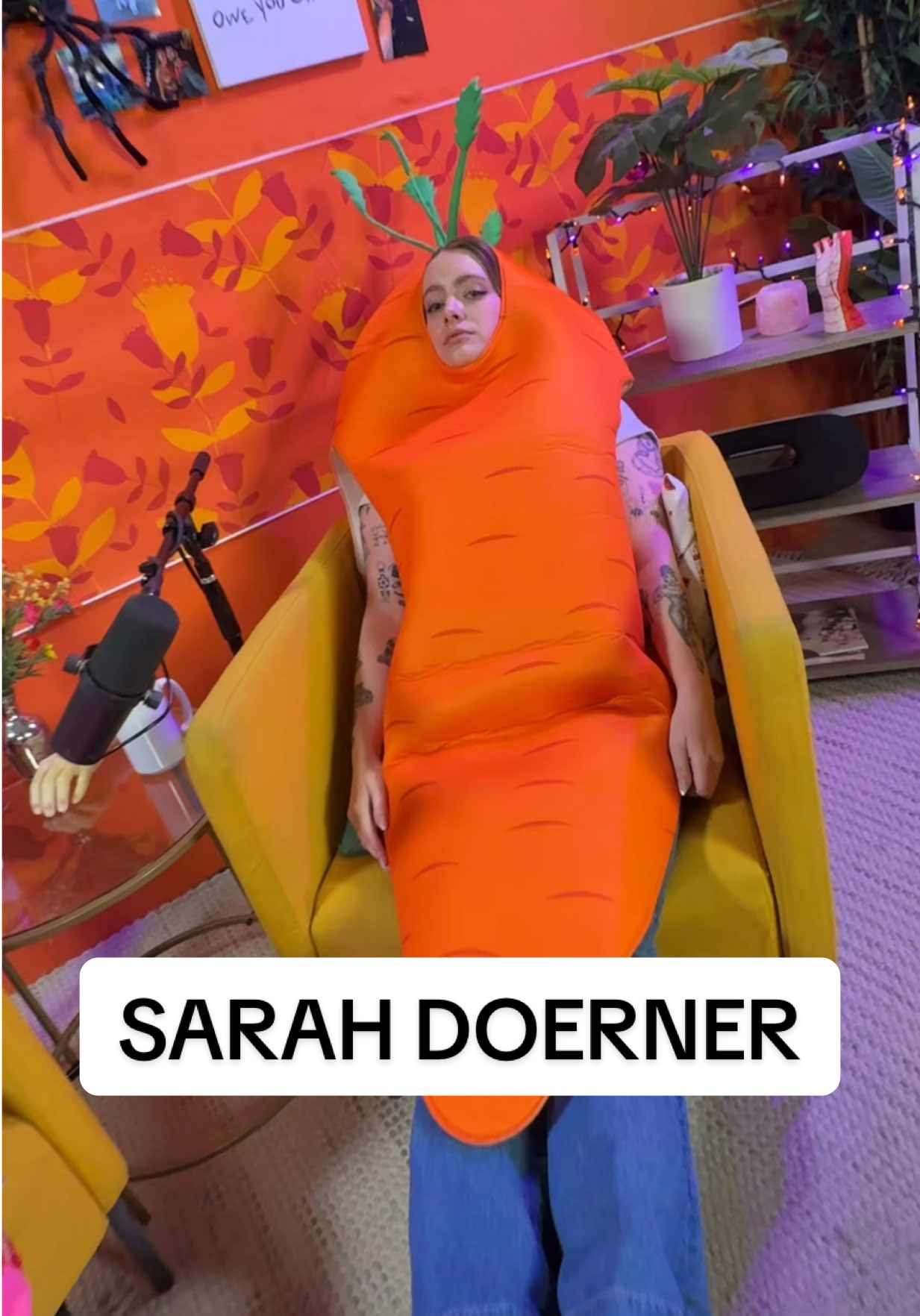 Spooky season is HERE and so is a new episode ft. @sarahcha 🌶️ 👏 @Drew Afualo #halloweencostume #comedians #thecommentsection 