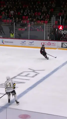 Edvin Isén blev klar för AIK i förmiddags. Ikväll glänste korttidslånet från Tyresö/Hanviken i sin hockeyallsvenska debut 🔥