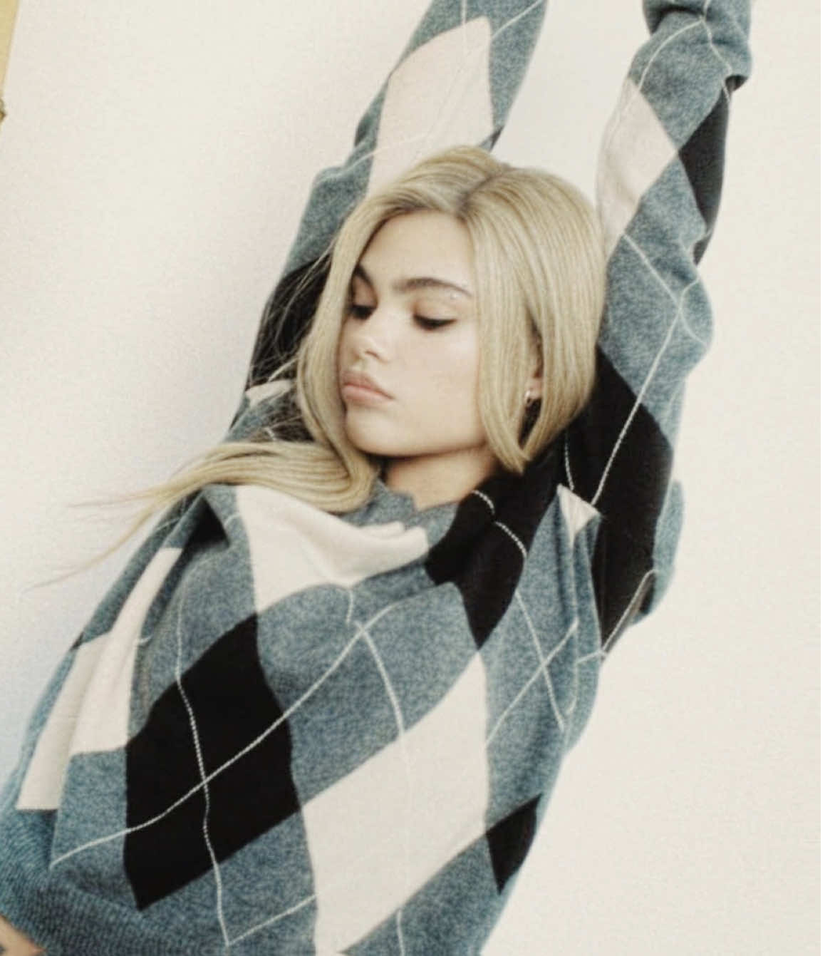she looks so fine blonde holy moly | ac: jeansaudios scp: kellyscp | #arianagreenblatt #arianagreenblattedit #edit #velocity #fyp  ARIANA GREENBLATT EDIT  ARIANA GREENBLATT BLONDE PHOTOSHOOT
