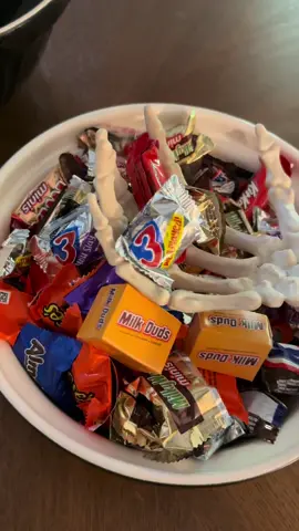 Mason Cash is so good you’ll come back for more and more. @Masoncashuk  #halloween #candy #trickortreat #bake #bakeware 