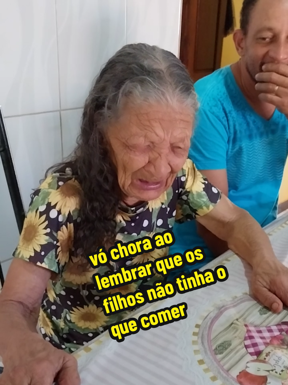 vó chora ao lembrar que os filhos não tinham o que comer #alzheimer  #saudemental #mae #filhos #pravoce 