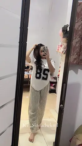 Outfit di kirinjing kining guys😁 #promomakan1010 #fyp #fypシ゚ #xybca #foryoupage 