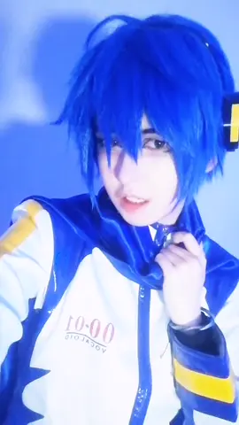 #KAITO || New cosplay! i actually really love being KAITO I'm so happy!! #vocaloid #transition #fyp #cosplay 