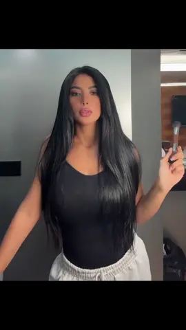 البت جامده استيراد يونان #كارولين_عزمي #كارولين #البت_جامده_استراد_يونان #fyp #foryoupage 