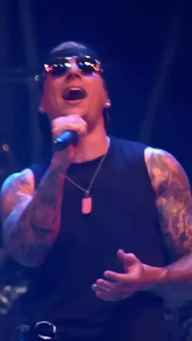 PART 5, im must do the whole song so I can move away from the LBC performance  #avengedsevenfold #a7x #alittlepieceofheaven #fyppp 