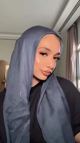 You guys always ask for tutorials on these two styles 🤍 hijab: @velascarves indigo blue  #hijab #hijabtutorial #foryoupage #modestfashion #hijabi 