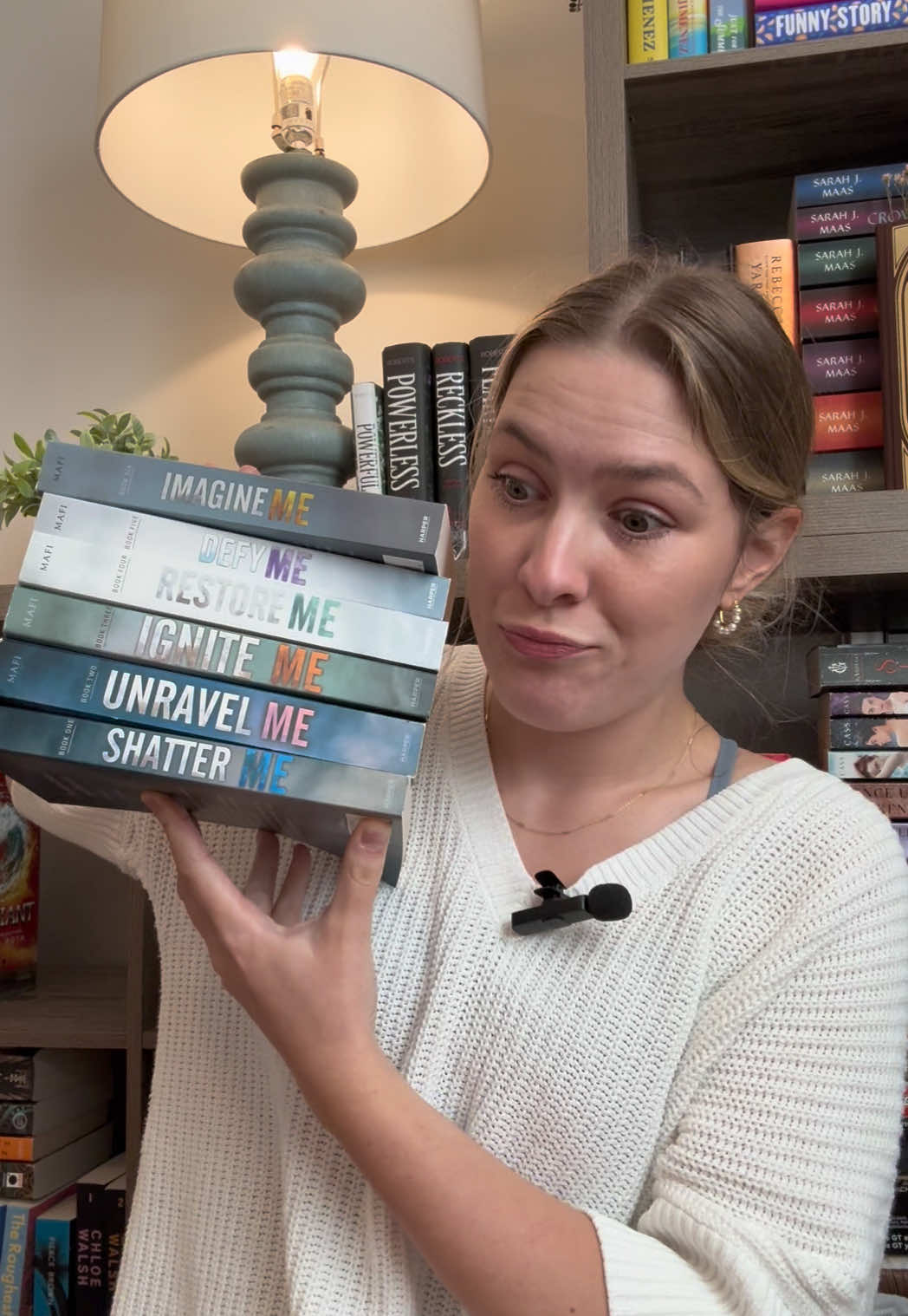 One of my favorite book series is on MAJOR SALE on tik tok shop right now 🫢 #shattermeseries #shatterme #aaronwarner 