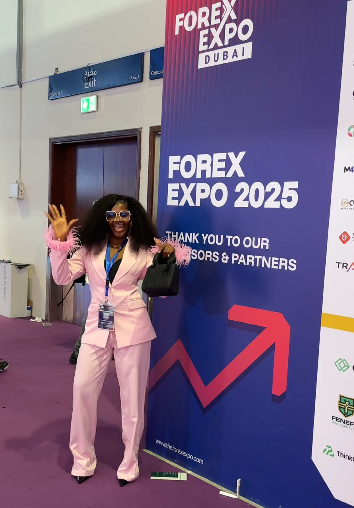I’m happy I was a part of this experience, so empowering 📊 Forex is the future👏 #emilienbejuandem #influencer #dubai #forexlifestyle #forexexpodubai 