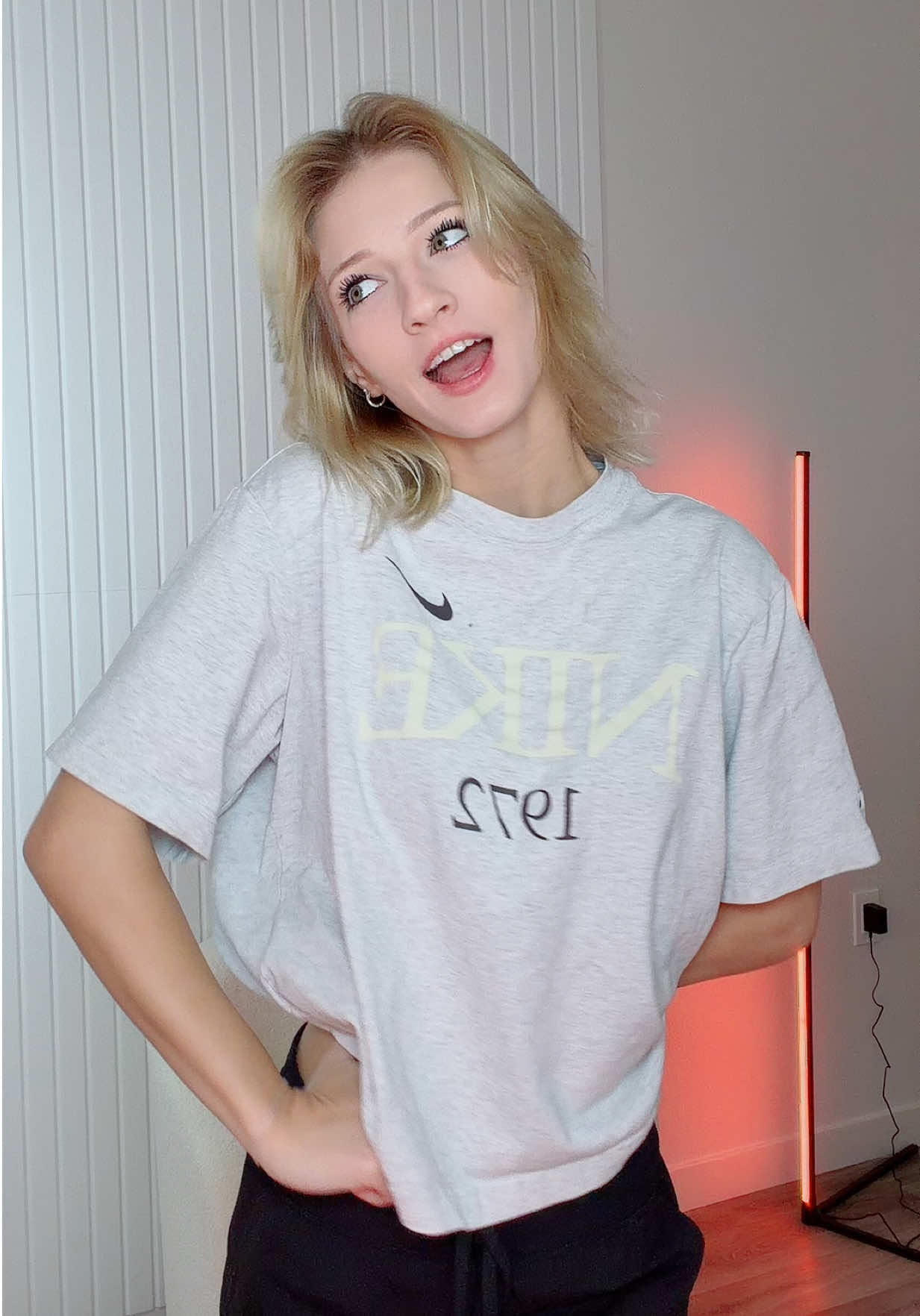 this sound is so cool 😭 #halloween #transition #clown #kaylavoid #fyp 