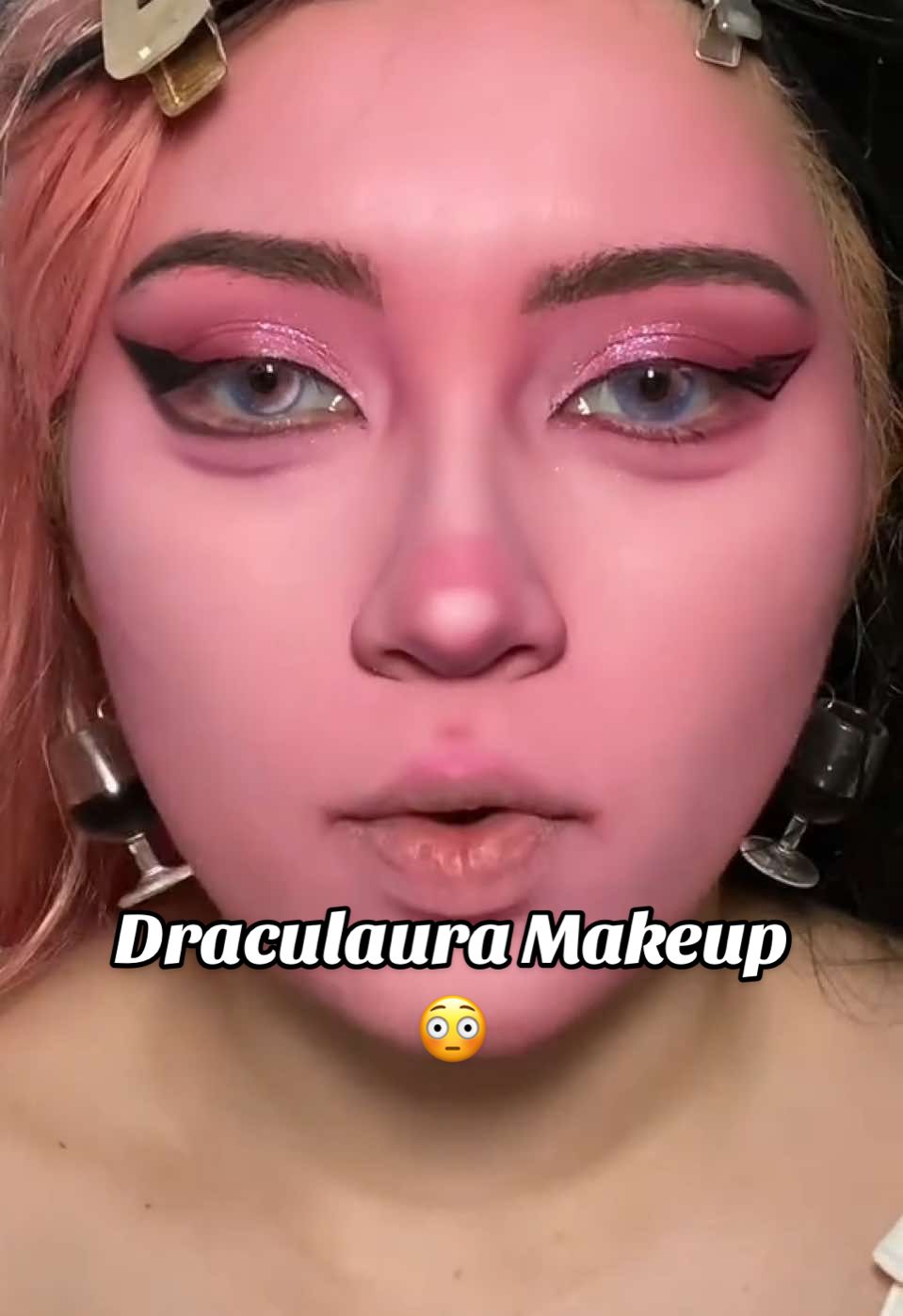 Se me ocurrió douyinizar a Draculaura 😜 #draculaura #monsterhigh #fypp #douyin #maquillaje  