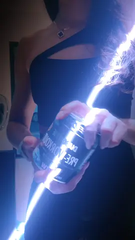 Testar pré treino depois de muito tempo… Diabo verde - Black Ice 🤪💪🏻🚀 #preworkout #diaboverde #treino #gym 