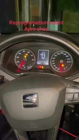 Reprogramation ecu direction assistée apre choc#diagnosticauto #españa🇪🇸 #marocaine🇲🇦 #mecaniqueautomobile #ميكانيك 