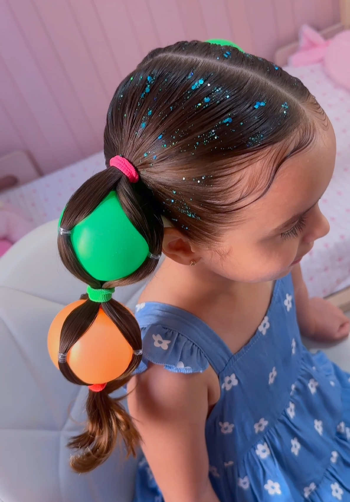 Penteado mAlucO 😜  . . . . . . #penteado #penteadomaluco #maedemenina #peinados #penteadosfaceis 