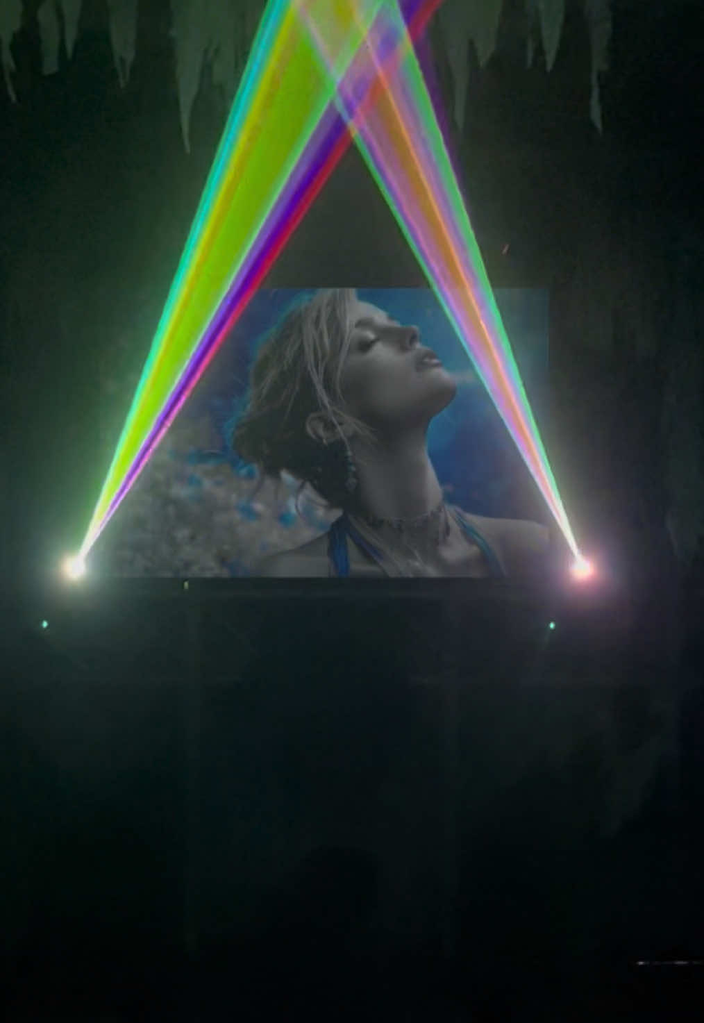 ❤️🔈❤️🔈 #testramusic #homedjsetup #goodvibes💕 #lightshow # @SA Banger's @Lyra Elys 