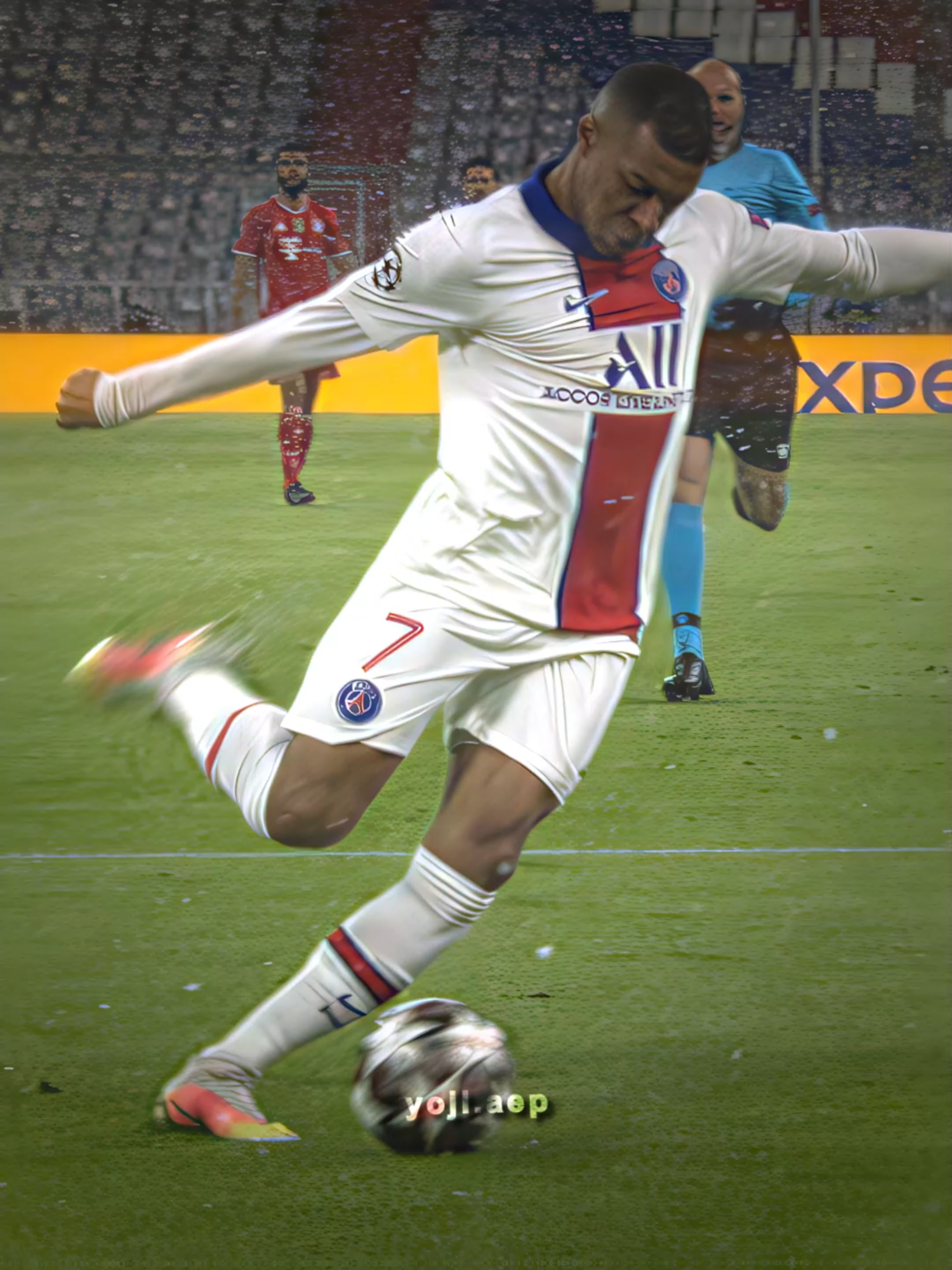 Mbappe x Snowman 😍❄️ presets and quality in bio, topaz messed up// #4k #quality #mbappe #aftereffects #smoothedits