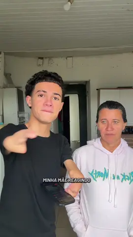 Ela só me humilha 