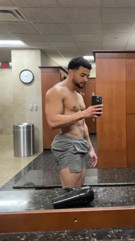 2 week gym hiatus is over #legday #bodybuilding #GymTok  