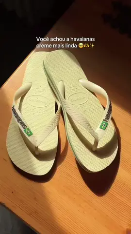 ✨ A clássica, a icônica, a mais esperada por todos: a famosa Havaianas encardida! 😂 Combina com tudo, vai a qualquer lugar e entrega conforto com personalidade. Porque estilo de verdade é usar o que a gente ama, até quando é “encardida com classe” 😎🌴 💵 R$59,99 📍 Travessa São Sebastião, 207 – Arapiranga, Vigia/PA. ➡️ Clique no link da bio e garanta já a sua! #havaianas #havaianasbrasil #havaianaslover #havaianasencardida #havaianascreme    