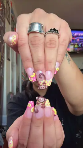 these were so fun to do🍌🙊#monkeynails#gelxnails#nailinspo#nailsart#fyp