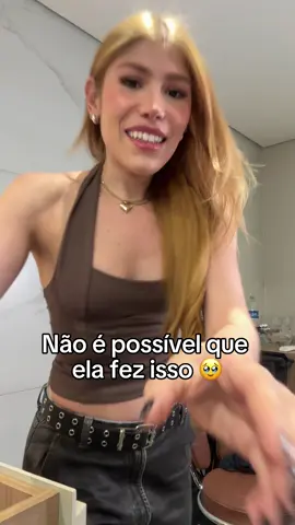 Minhas clientes acreditam mais em mim do que eu mesma.. #makeup #maquiandocliente #maquiadora 