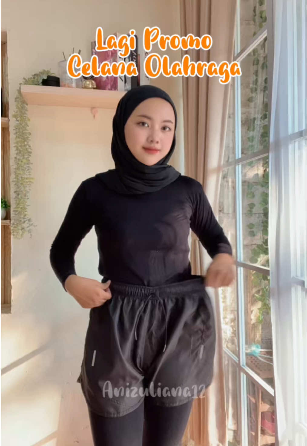 Kece juga legging dibpakein celana gini #celanapendekolahraga #celanaparasut #celanaolahraga #ootdolahraga #ootdgym 