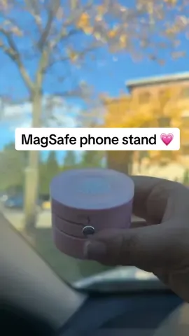 perfect for recording in the car and on the go 🤳💗  #magsafephonestand #tiktokfind #tiktokshop 
