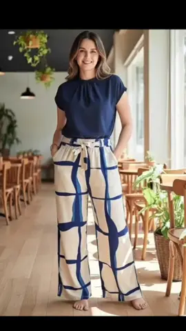 Calça Pantalona Estampada Viscolinho com Bolsos e Amarração na Cintura  M, G, GG