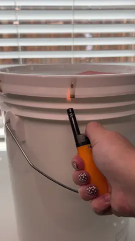 A FRESH $600 bucket of lip gloss base ✨👀😱 #kikizcosmeticz #lipglossbucket #lipglossbase #lipglossbasebucket #bucketopener 