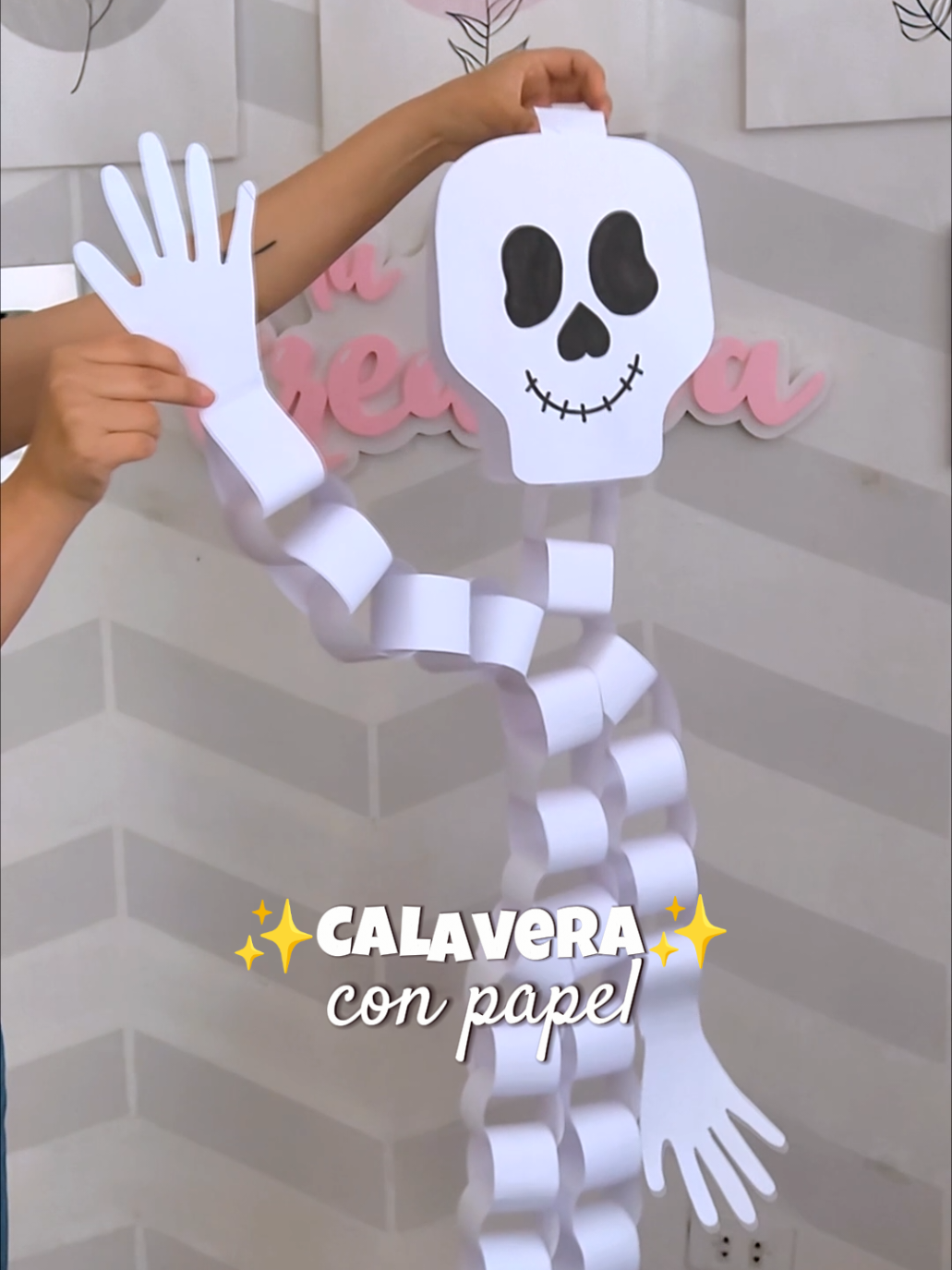 Decoración de Halloween Calavera con Papel ✨💀  #halloween #calavera #diademuertos #decoracion 