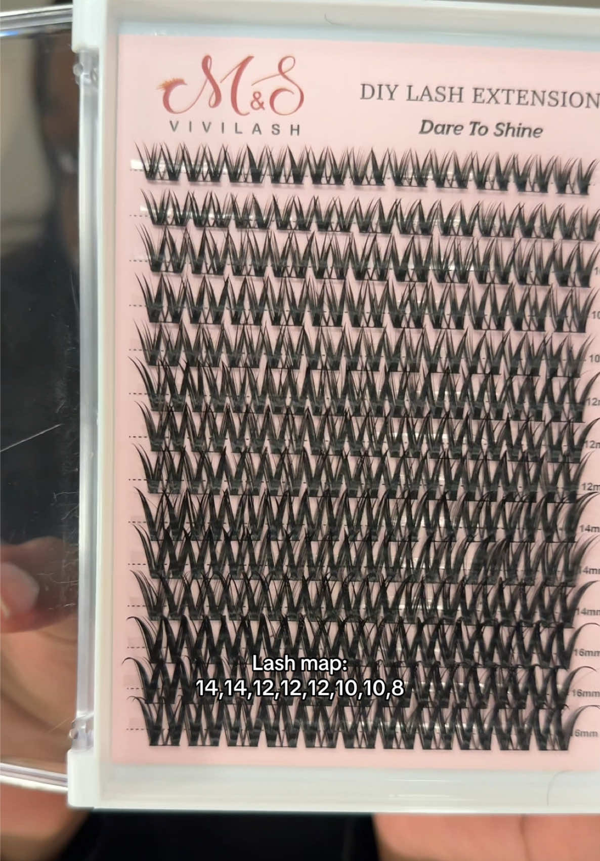 These were cute and different ! • • • • • • • • #lashextensions #lashclusters #diylashesathome #clusterlashes #lashtutorial 