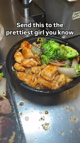 Best hibachi in Las Vegas! Late Night! 12pm - 12am 📍 3654 E Flamingo Rd (Takeout Only) 📍 6300 W Charleston BLVD (Sit Down & Takeout) CARD ONLY 💳 #hibachi #lasvegas #bestfood