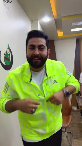اعمل حاجة تعمل زيي؟؟ البس حاجة تلبس زيي!!!!! #tiktok #viral #tamer_hosny #كسبرة #Mr_Omar_soliman_chemistry 