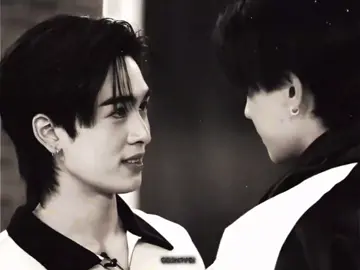 This song is so them omg 😭 tags: #perthsanta #เพิร์ธแซนต้า #santapp #perthtanapon #fypage 