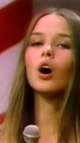 The Mamas and the Papas / California Dreamin'❤️❤️🤩🤩🎶🎶🎶🎹🎸🎶🎶🎶❤️#parati #music #60s70smusic #themamasandthepapas #musicforever 🤩🎶🎶❤️🎶