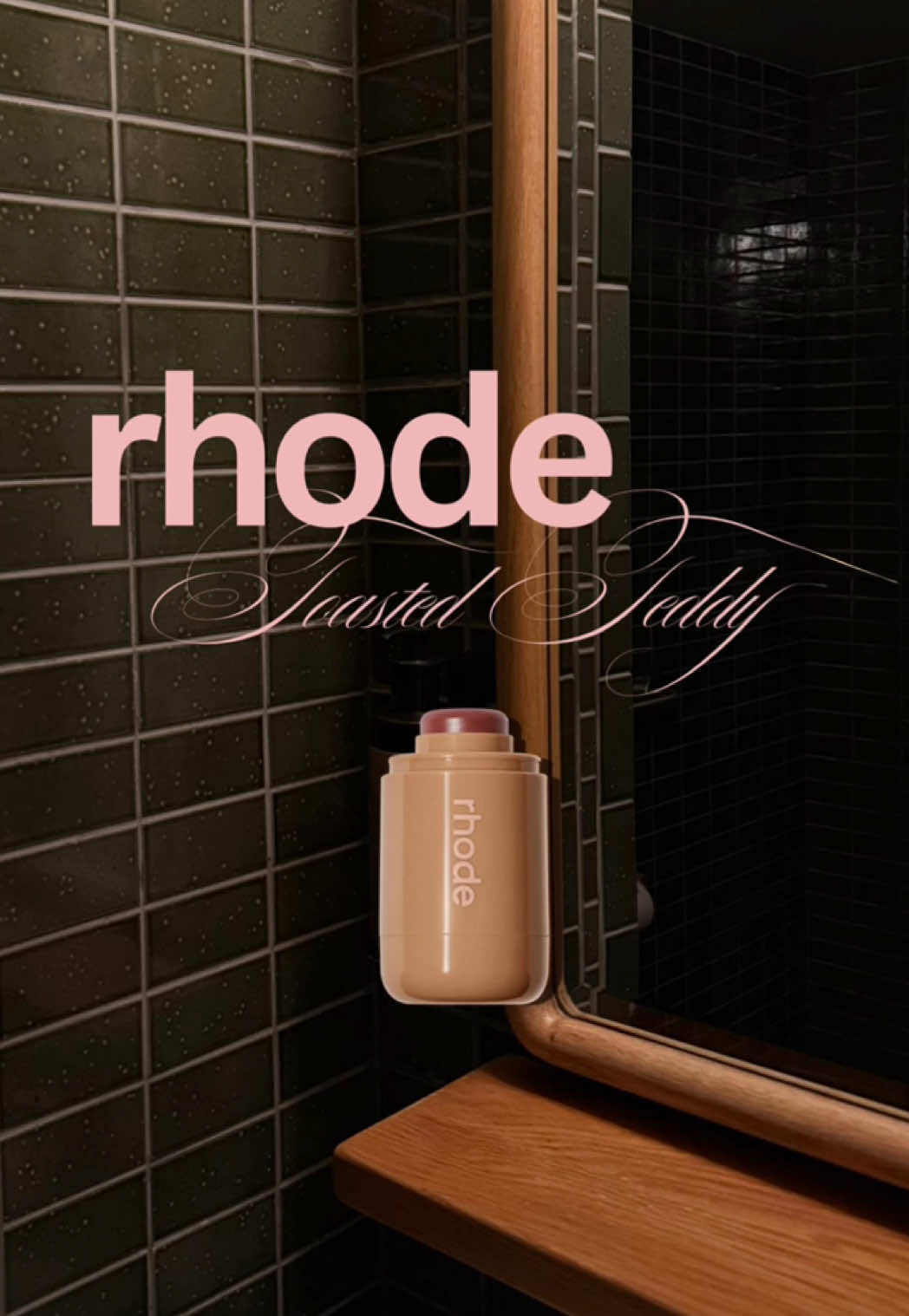 rhode ‘toasted teddy’ meets patrick ta ‘she goes to the gym’ #blush #cleanmakeuplook #rhode #patrickta #toastedteddy 