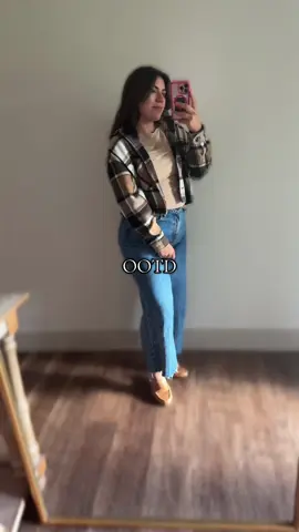 #OOTD #fallootd #shacket #momlife 