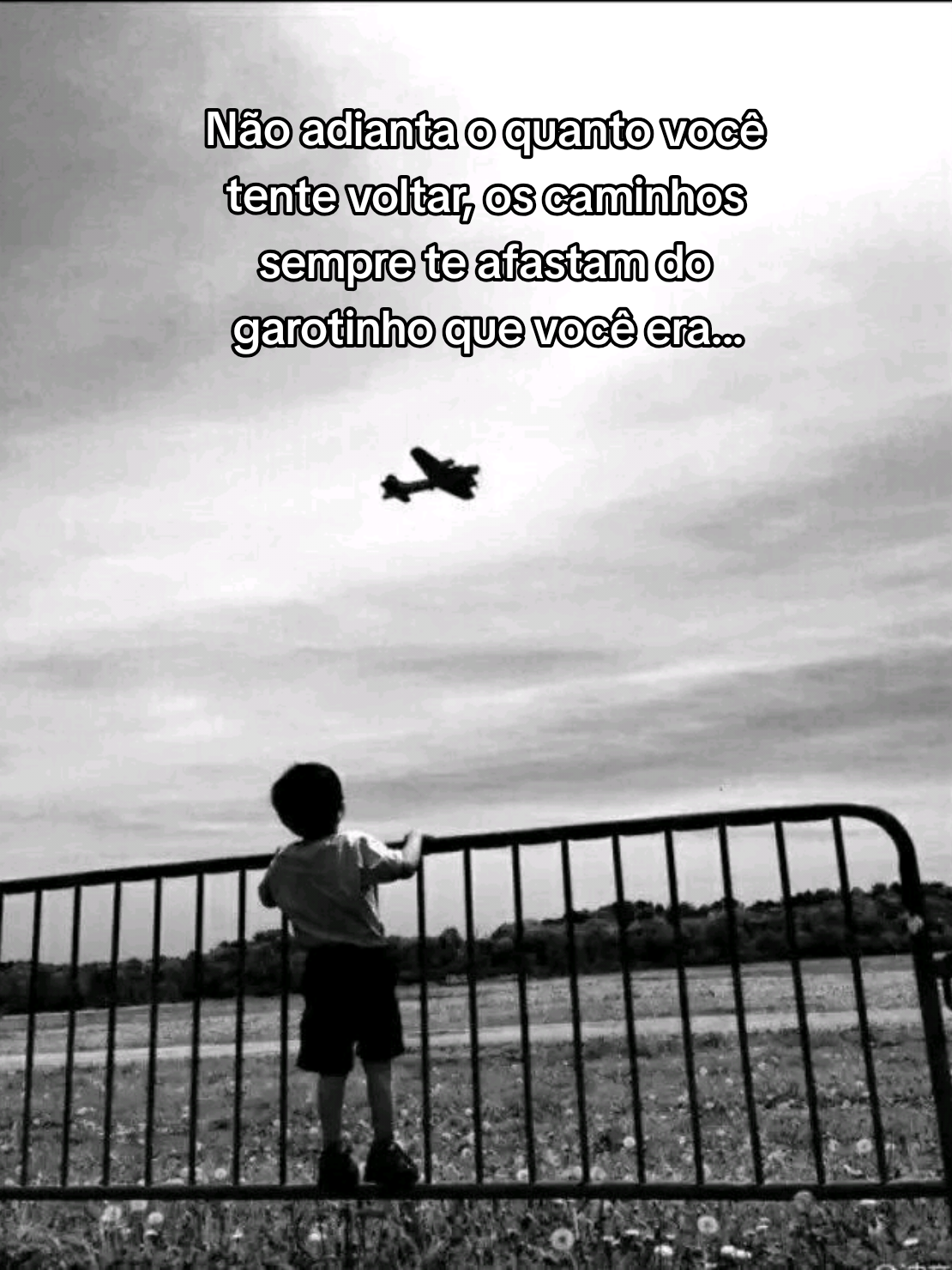 Não adianta o quanto vc tente voltar... #fouryou #frases #fyp #fypシ゚ 