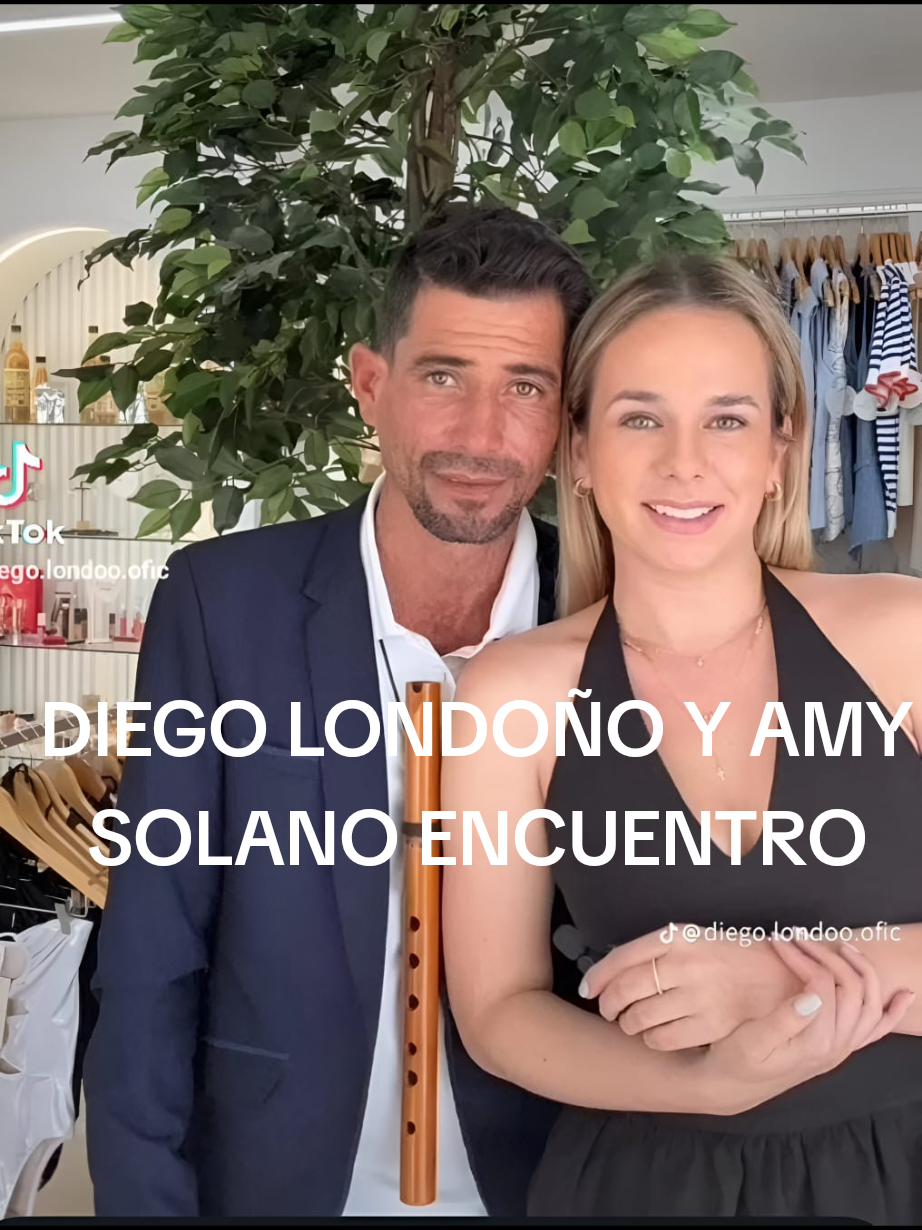El encuentro más esperado @Diego Londoño oficial y @Amy Solano G. por tod@s . #ecuador🇪🇨 #Peru #colombia . Si lo ven a Diego en su camino Apoyenlo siempre .