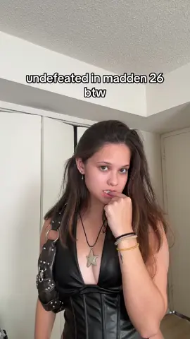 playing viewers on live rn who wants the bta #nfl #madden26 #nflfootball #wlw #girlgamer 