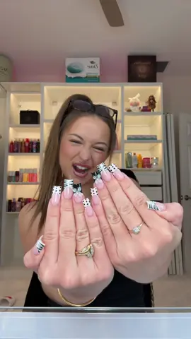 everyone’s doing polka dots i had to 🤭🦓 @staceynailzit #nails #freshnewset #nailinspo #girlytips #fyp  