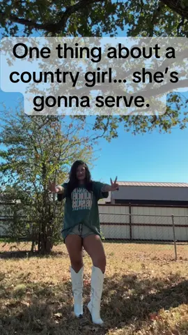 Country girl style 2025 fall fashion. 🤌🏽 Fall aesthetic fashion trends. #kneehighboots #westernboots #botas #boots #bootseason 