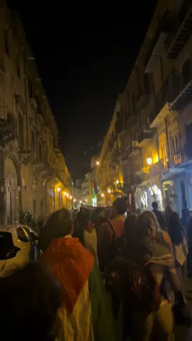 netanyahu a testa in giù🇵🇸 