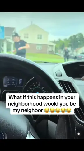 Look at this guy running through the neighborhood like a mad man 😂 