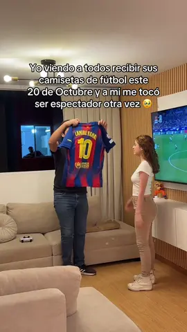 No quiero ser espectador una vez más 🥹 Pedidos: 9️⃣6️⃣1️⃣7️⃣9️⃣3️⃣3️⃣2️⃣3️⃣ Envíos a todo el 🇵🇪⚽️#barcelona #20deoctubre #espectador #camisetasdefútbol #perú 