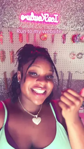 Sooo cute!!! #goldjewelry #jewelrybusiness #fyp #hellokitty #necklace 