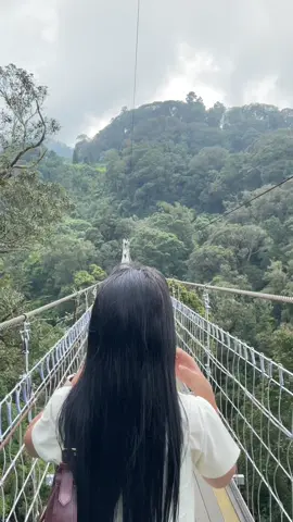 📍Jembatan gantung rengganis,Rancabali ciwidey#bandung #ciwidey #jembatangantung #wisatabandung #kawahrengganisciwidey 
