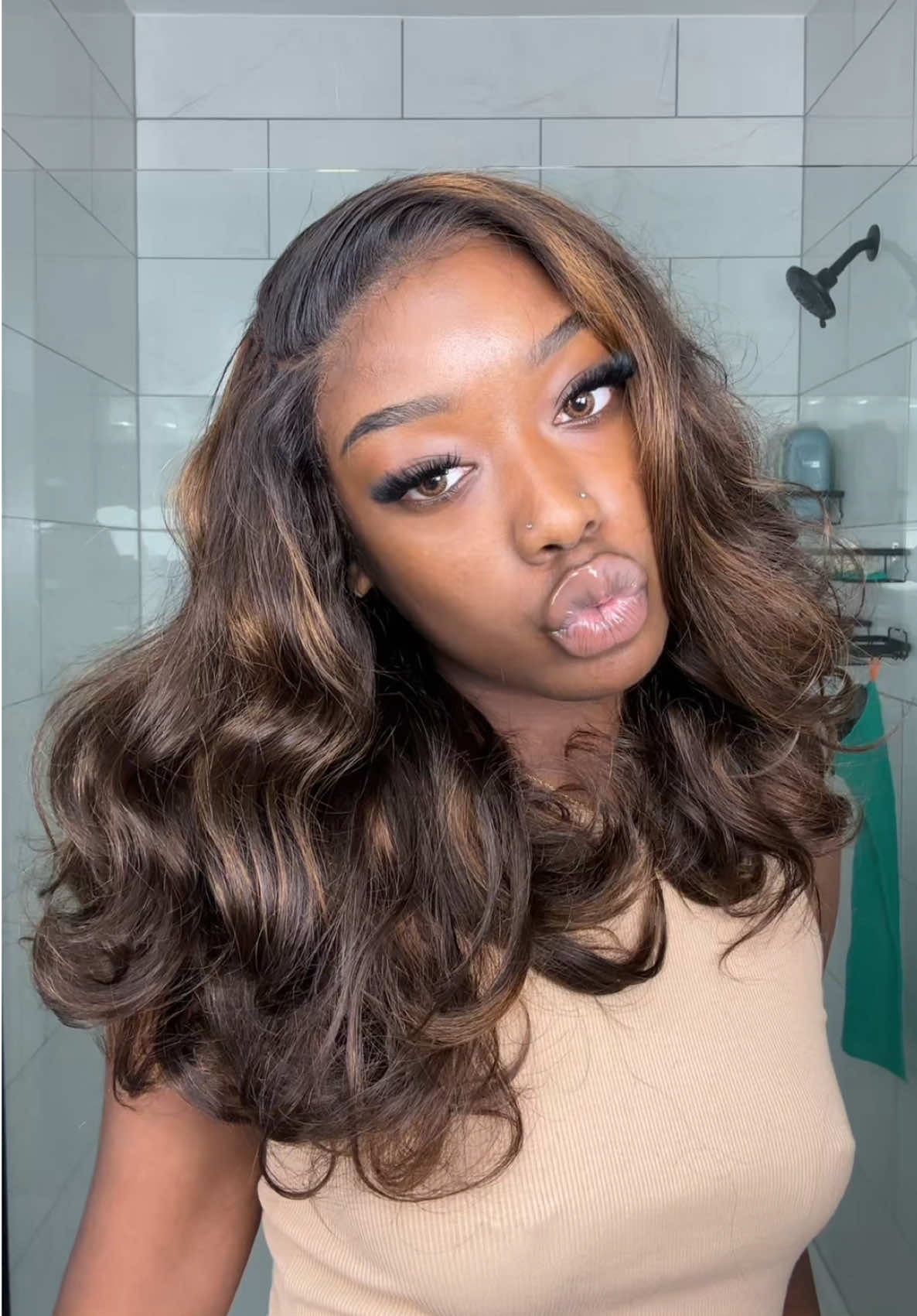 Celie Hair | Ombre Brown Highlight Butterfly Layered Cut Glueless Wig 6x5 HD Lace 200% Density Pre-bleached Knots @celiehair @celiehairstore  #celiehair #gluelesswig #wigstyling #fyp #riannaimari
