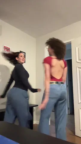 “Amiga vamos gravar aquela trend” @mariz🌞 